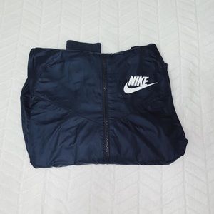 nike windbreaker